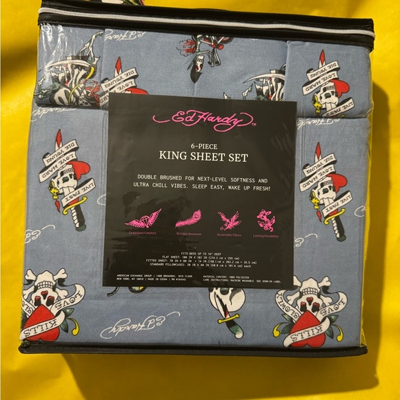 Ed Hardy Blue King Sheet Set with Tattoo Designs - Picture 2 of 10